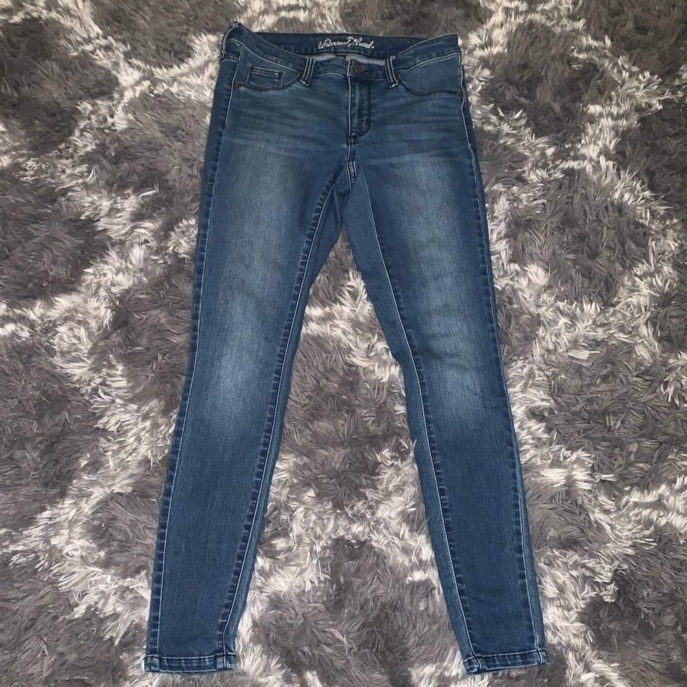 Universal Thread Jeans